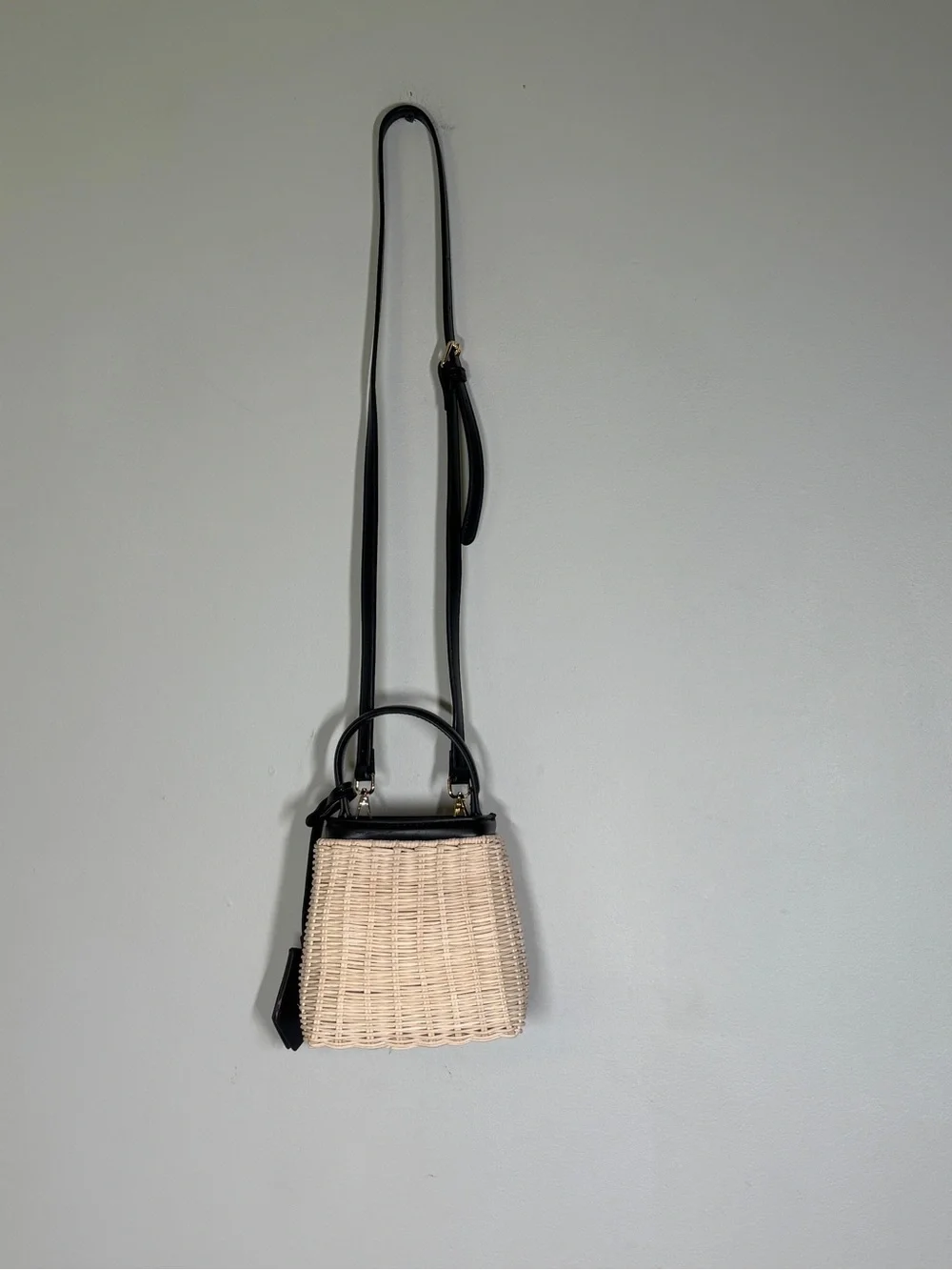 Woven Wicker Top Handle Crossbody